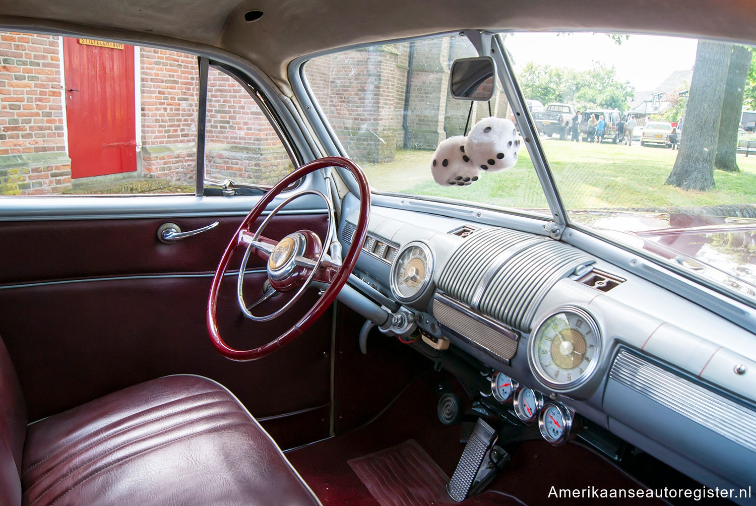 Kustom Ford Deluxe uit 1948